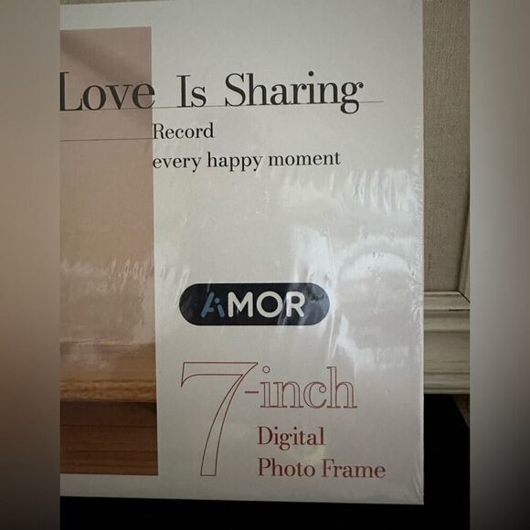 Amor 7" Digital Photo Frame NIB - Picture 2 of 3
